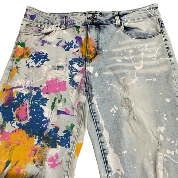 Amazing Painted Jeans! - Picture 3 of 9